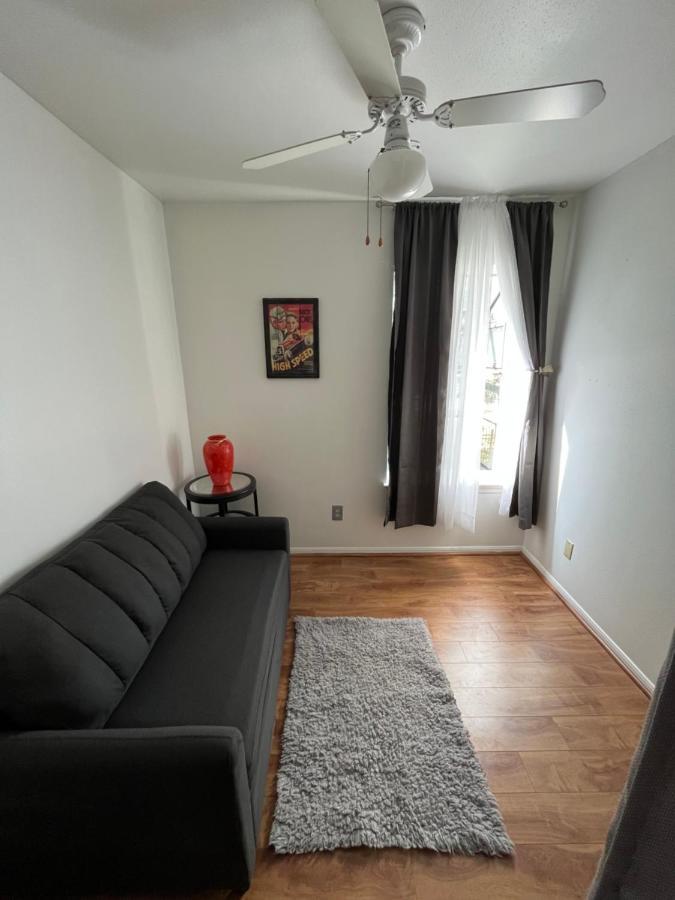 Sherbrooke Square Townhomes Хюстън Екстериор снимка